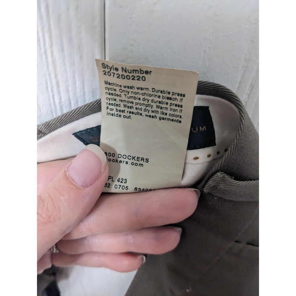 DOCKERS Men's Brown Taupe Button Closer Belt Loop Dress Pant Size 34 - Picture 4 of 4